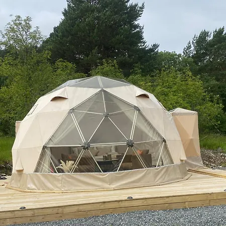 Idyllic Accommodation In Dome Near Sandy Beach